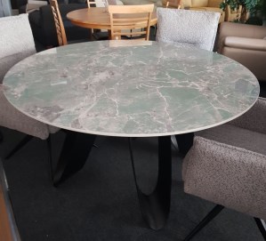 Akaso Ceramic Dining Table