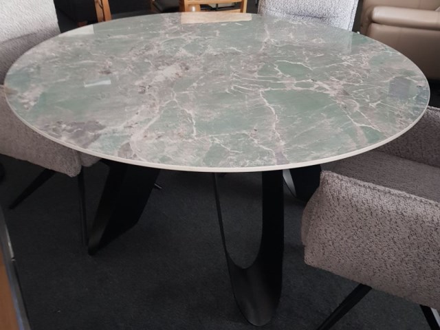 Akaso Ceramic DIning Table