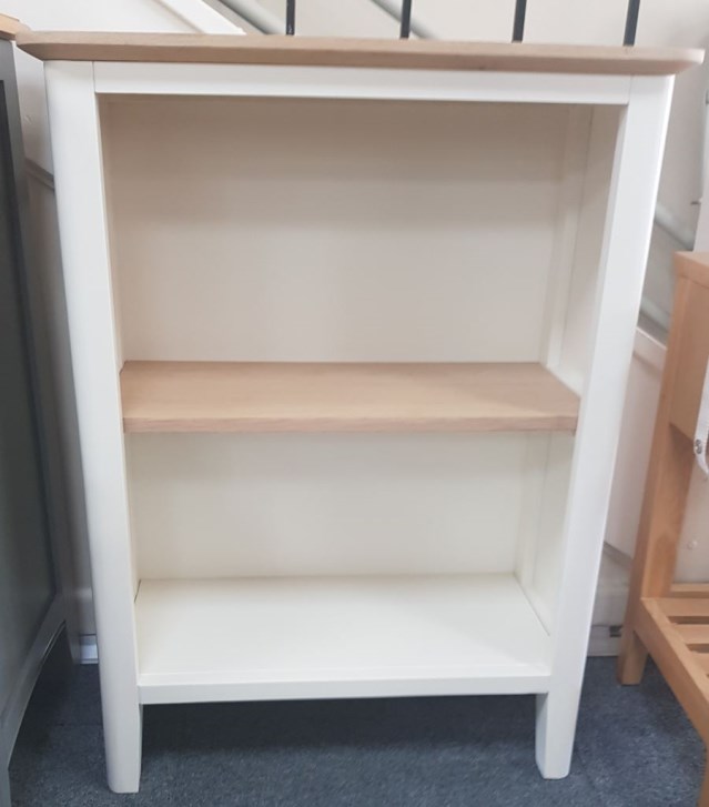 Essex Small Bookcase