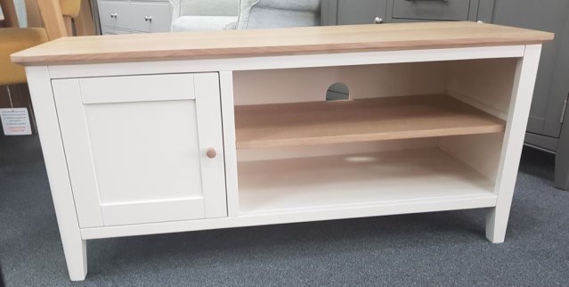 Essex Small TV Unit